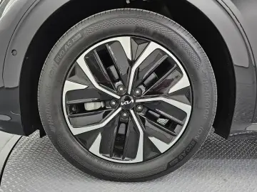 2022 Kia EV6 с пробегом 59 676 км