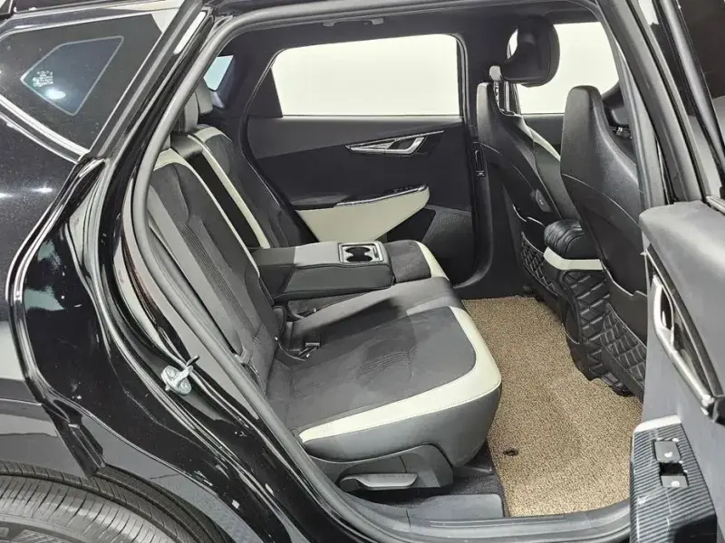2022 Kia EV6 с пробегом 59 676 км