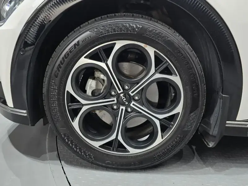 2022 Kia EV6 с пробегом 94 216 км
