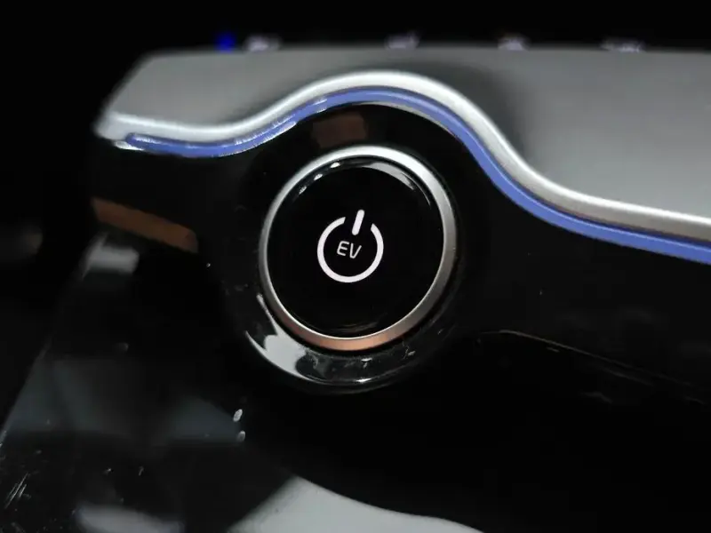 2022 Kia EV6 с пробегом 94 216 км