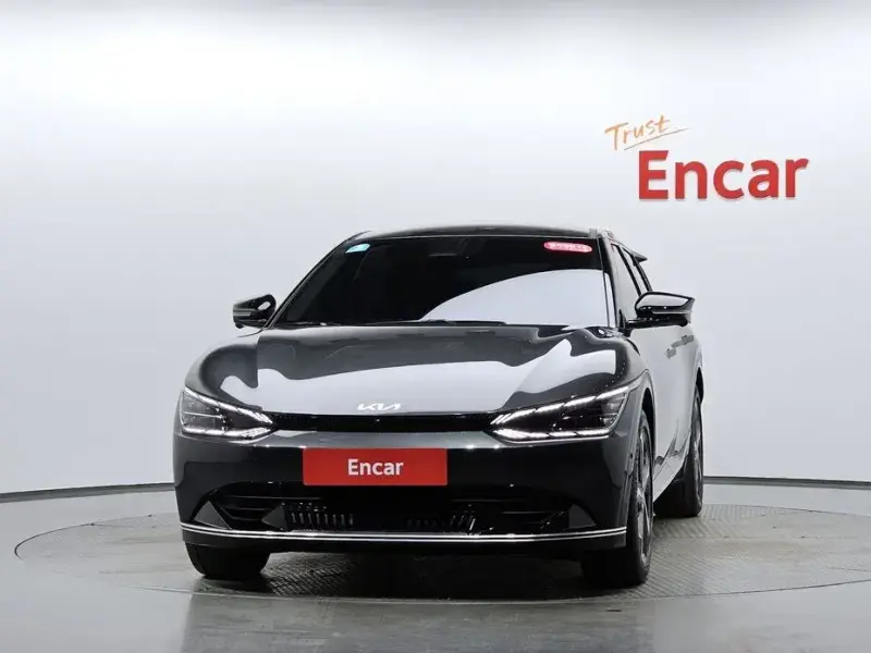 2023 Kia EV6 с пробегом 26 019 км