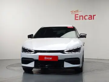 2022 Kia EV6 с пробегом 63 411 км