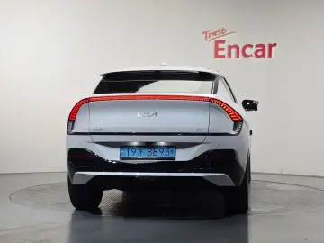 2022 Kia EV6 с пробегом 63 411 км