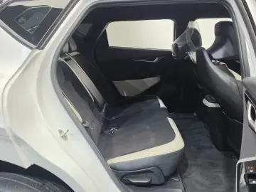 2022 Kia EV6 с пробегом 63 411 км