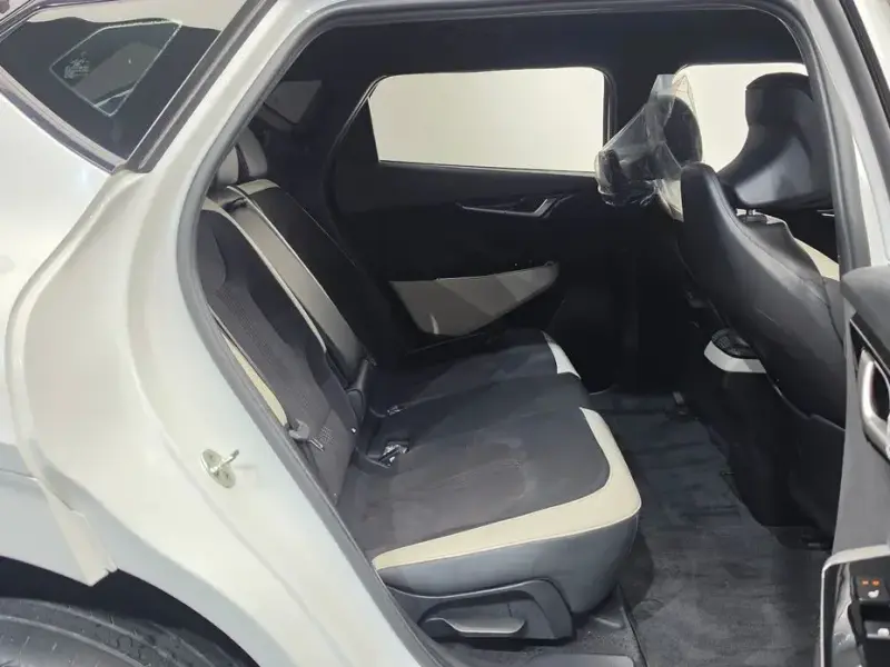 2022 Kia EV6 с пробегом 63 411 км