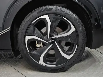 2023 Kia EV6 с пробегом 26 019 км