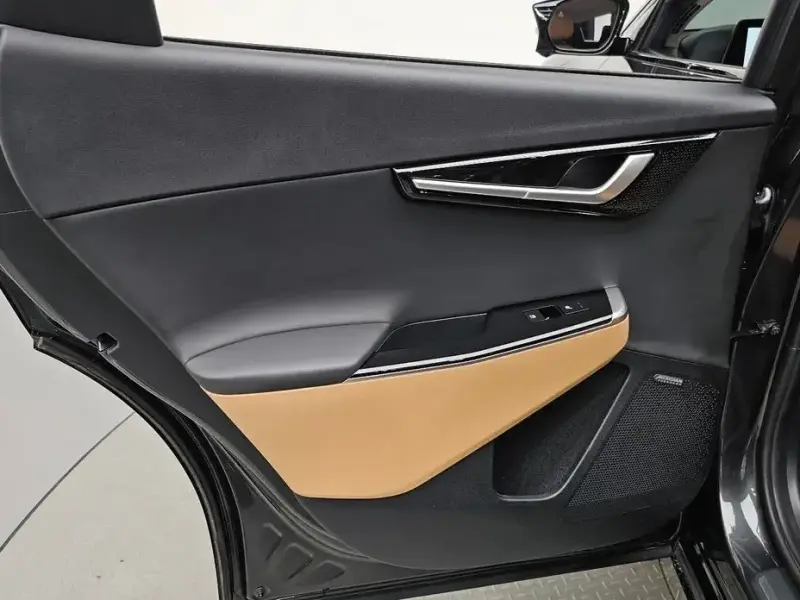 2023 Kia EV6 с пробегом 26 019 км