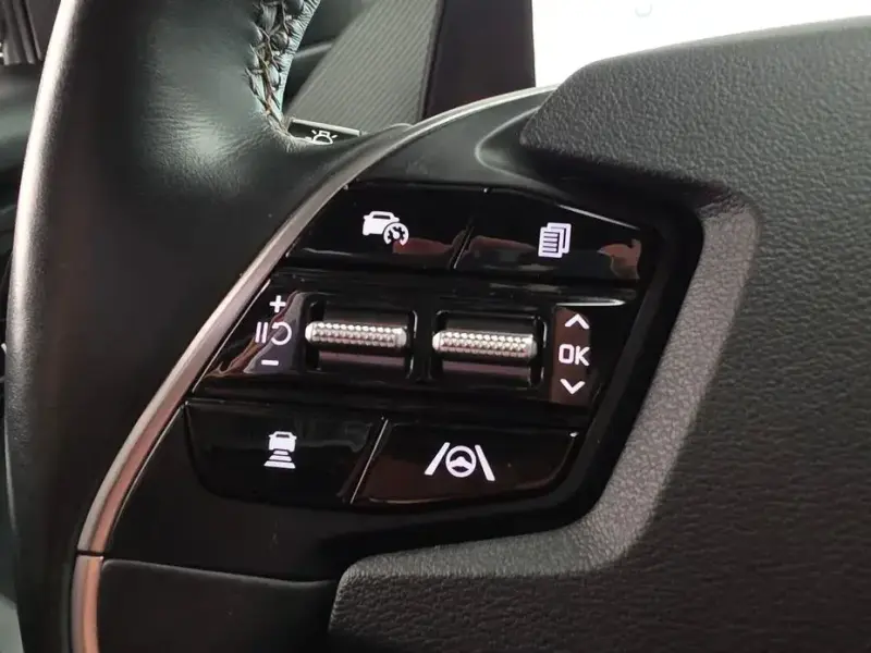 2022 Kia EV6 с пробегом 63 411 км