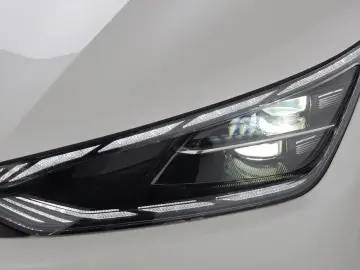 2022 Kia EV6 с пробегом 63 411 км