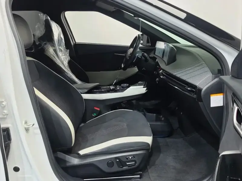 2022 Kia EV6 с пробегом 63 411 км