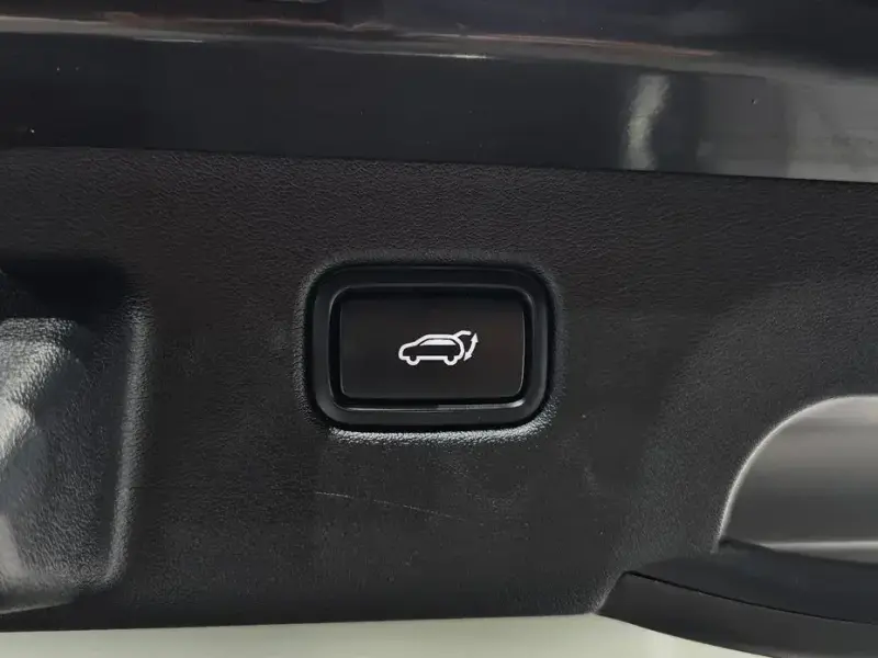 2023 Kia EV6 с пробегом 26 019 км