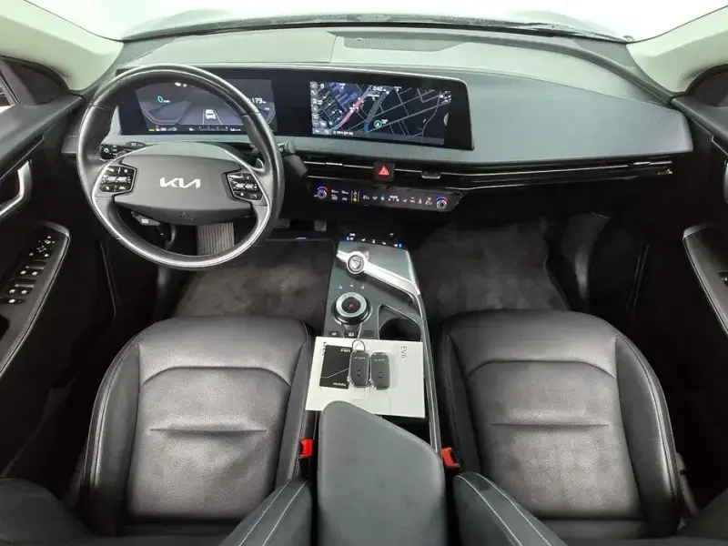 2022 Kia EV6 с пробегом 44 845 км