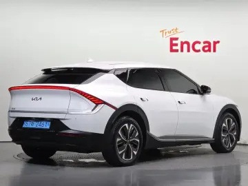 2024 Kia EV6 с пробегом 52 590 км