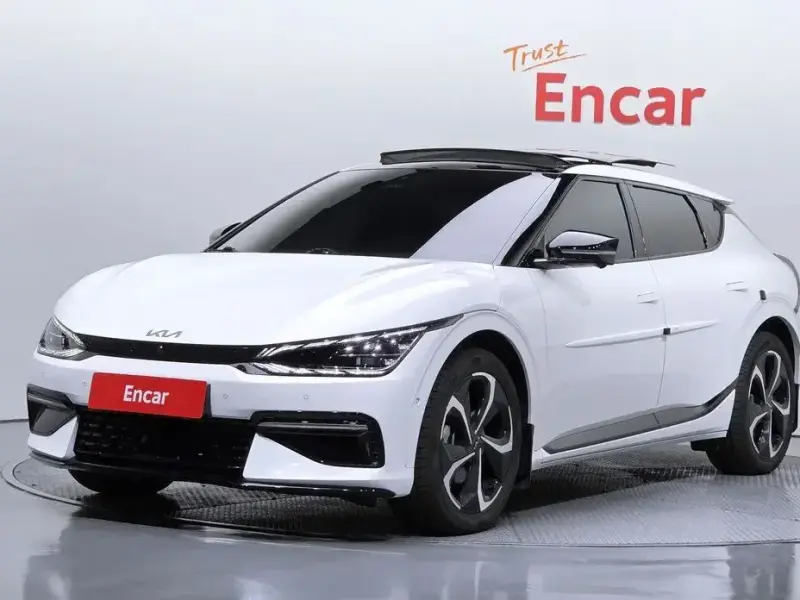 2022 Kia EV6 с пробегом 52 238 км