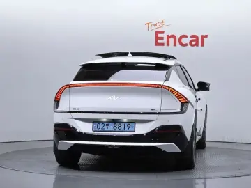2022 Kia EV6 с пробегом 52 238 км