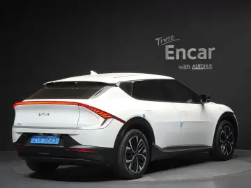 2022 Kia EV6 с пробегом 34 367 км