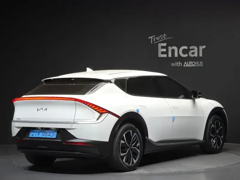 2022 Kia EV6 с пробегом 34 367 км