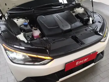 2022 Kia EV6 с пробегом 34 367 км