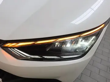 2022 Kia EV6 с пробегом 34 367 км