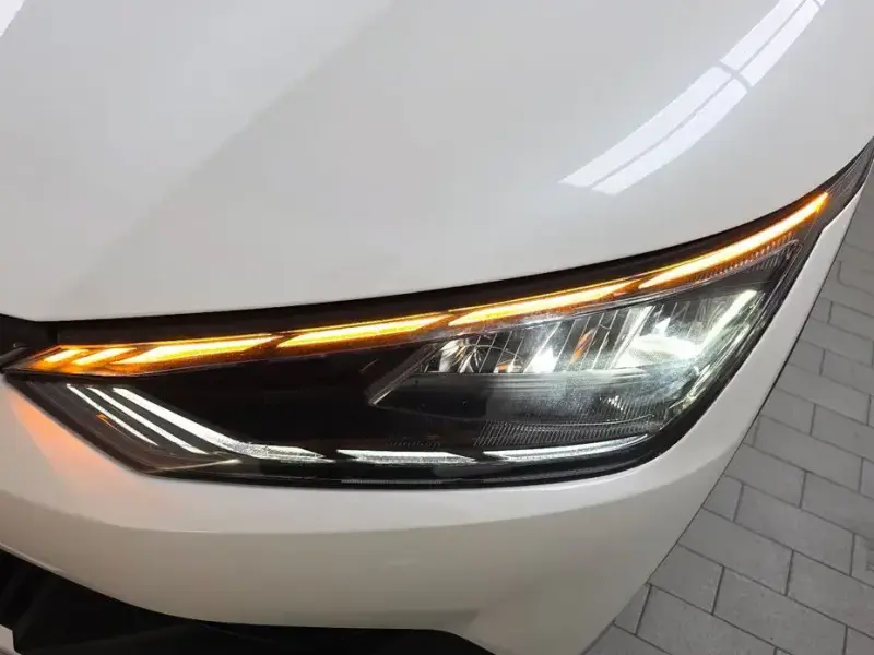 2022 Kia EV6 с пробегом 34 367 км