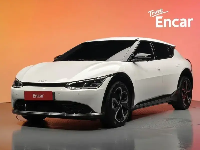 2023 Kia EV6 с пробегом 53 746 км