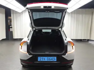 2022 Kia EV6 с пробегом 34 367 км