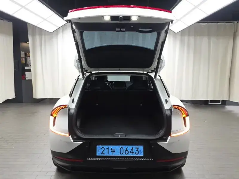 2022 Kia EV6 с пробегом 34 367 км