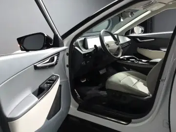 2023 Kia EV6 с пробегом 53 746 км