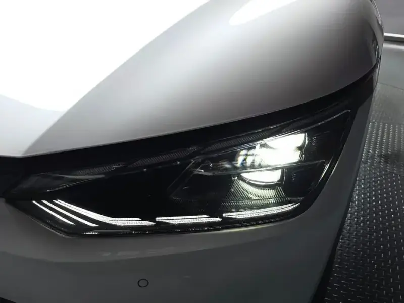 2023 Kia EV6 с пробегом 53 746 км