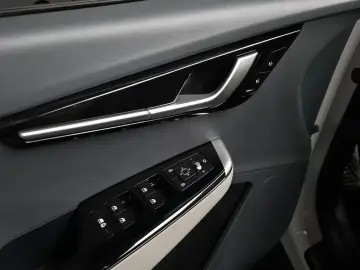 2023 Kia EV6 с пробегом 53 746 км
