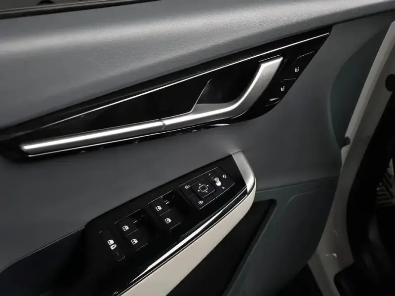 2023 Kia EV6 с пробегом 53 746 км