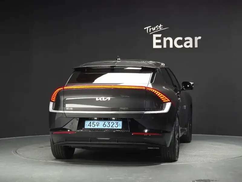 2022 Kia EV6 с пробегом 37 622 км