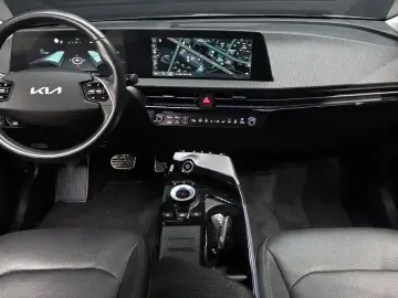 2022 Kia EV6 с пробегом 37 622 км