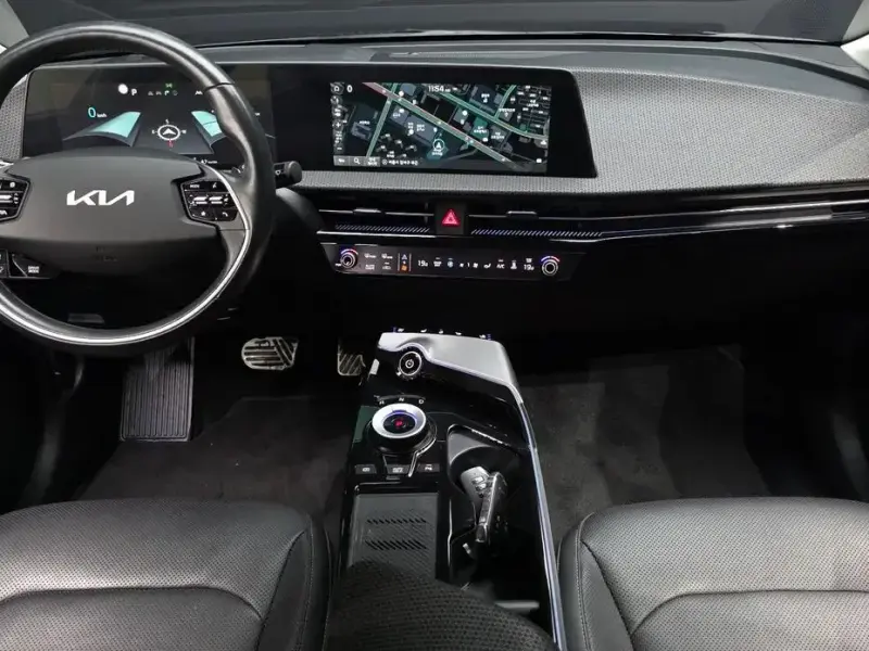 2022 Kia EV6 с пробегом 37 622 км