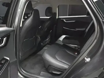 2022 Kia EV6 с пробегом 37 622 км