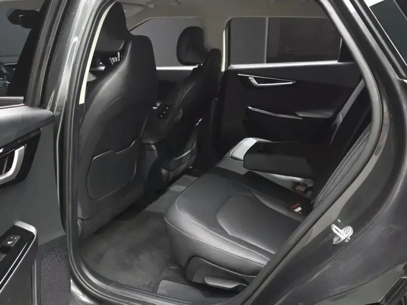 2022 Kia EV6 с пробегом 37 622 км