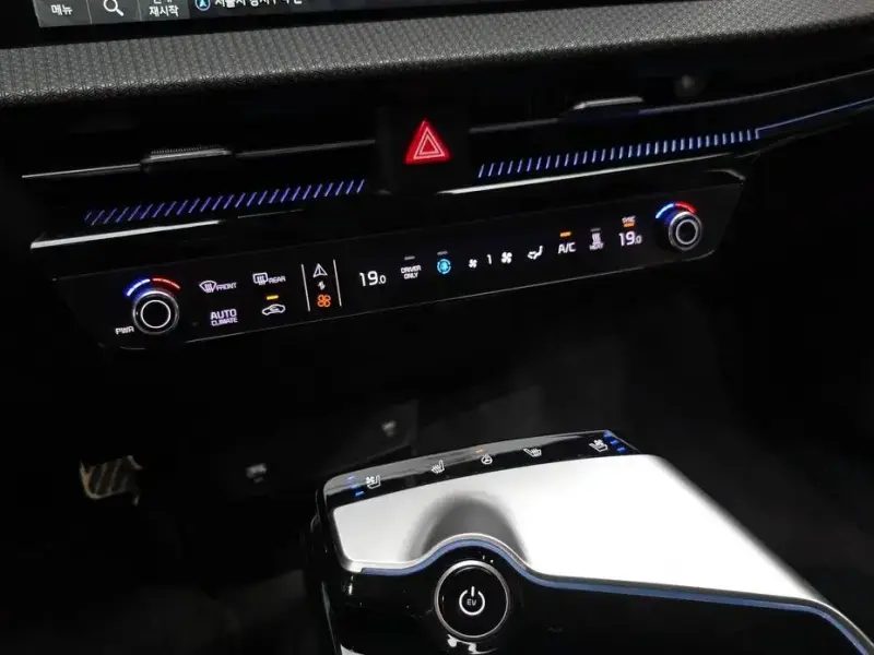 2022 Kia EV6 с пробегом 37 622 км