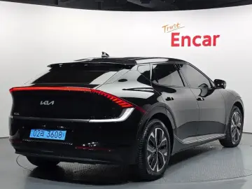 2022 Kia EV6 с пробегом 73 506 км