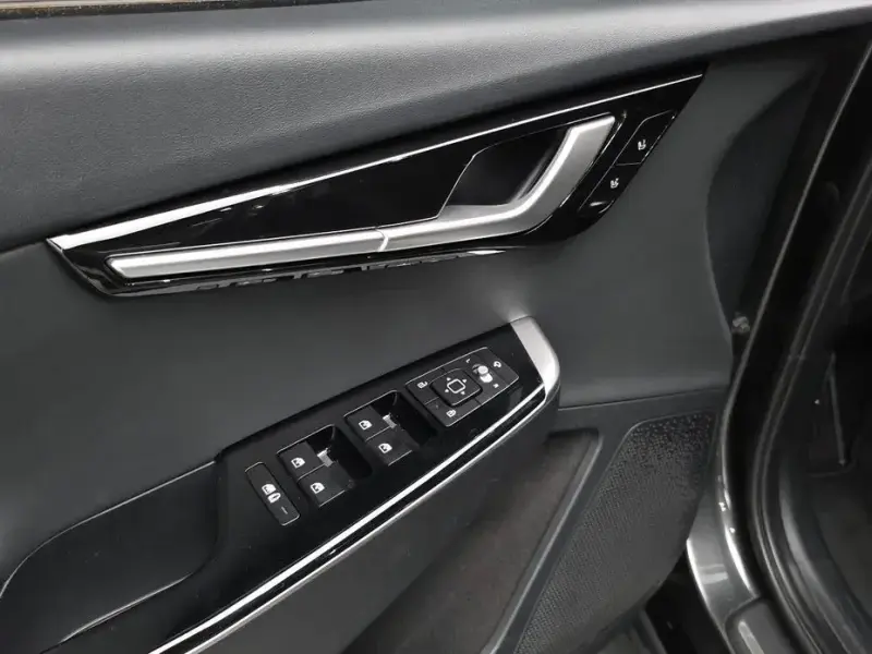 2022 Kia EV6 с пробегом 37 622 км