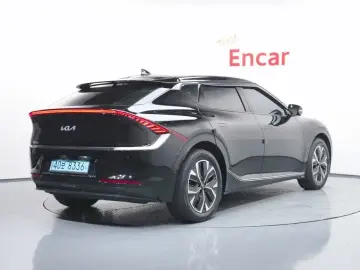 2022 Kia EV6 с пробегом 82 910 км