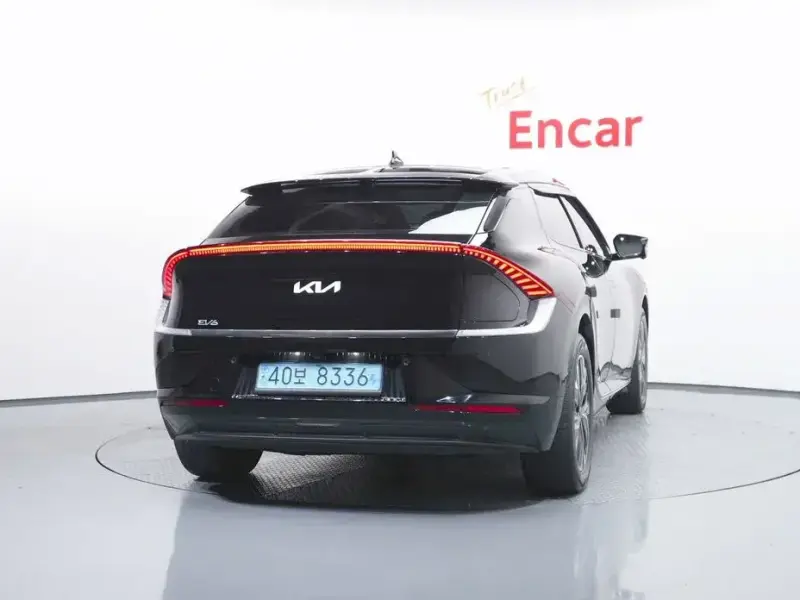 2022 Kia EV6 с пробегом 82 910 км