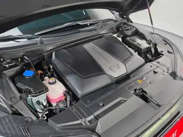 2022 Kia EV6 с пробегом 82 910 км