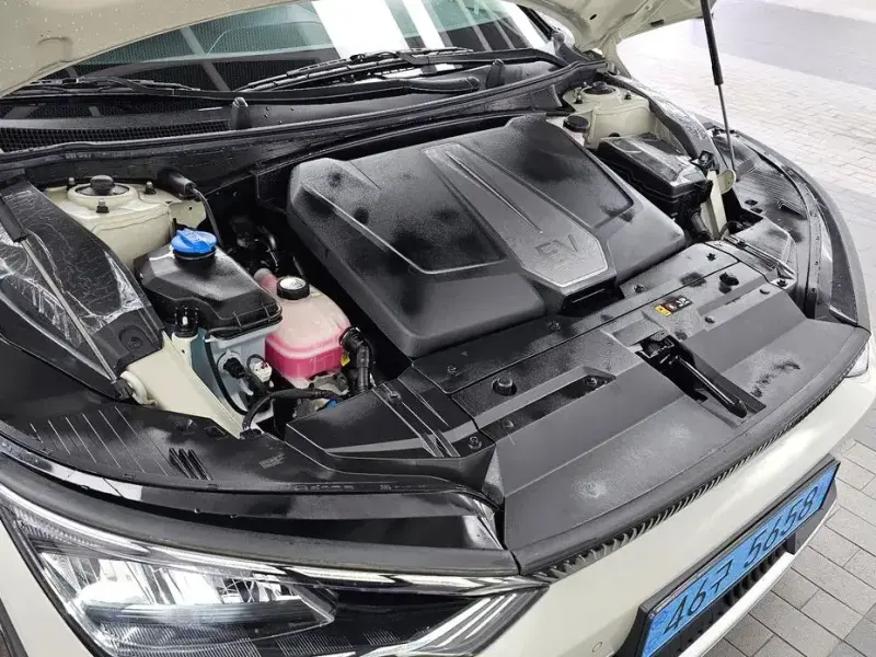 2023 Kia EV6 с пробегом 21 456 км