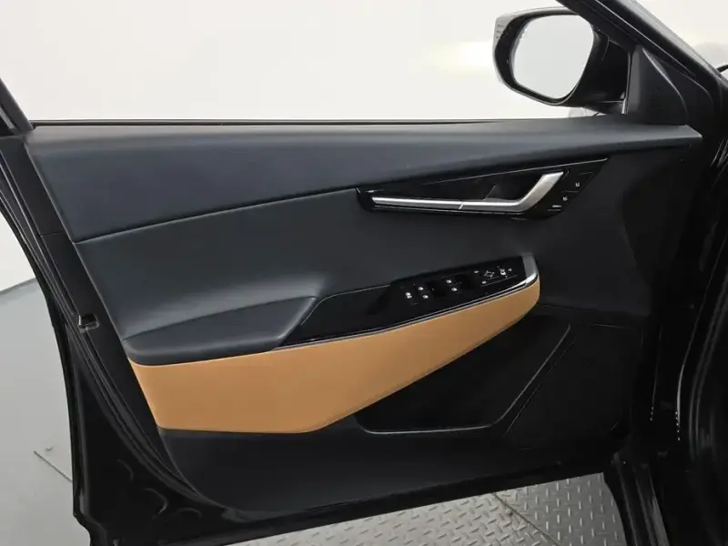 2022 Kia EV6 с пробегом 82 910 км