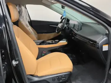 2022 Kia EV6 с пробегом 82 910 км
