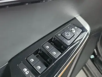 2022 Kia EV6 с пробегом 82 910 км