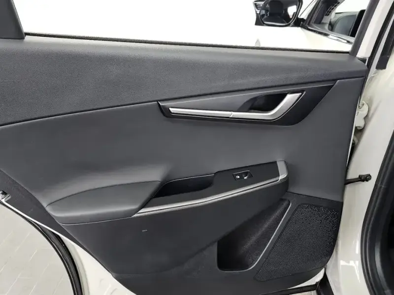 2023 Kia EV6 с пробегом 21 456 км