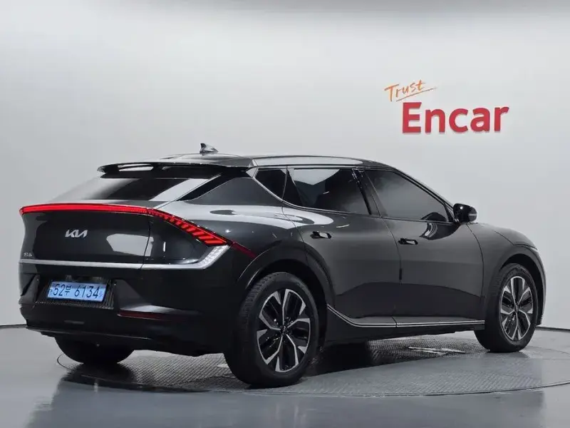 2022 Kia EV6 с пробегом 68 254 км