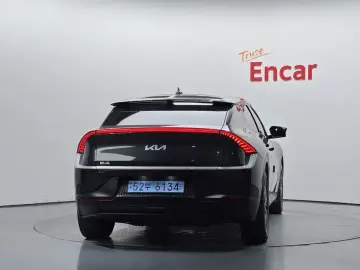 2022 Kia EV6 с пробегом 68 254 км