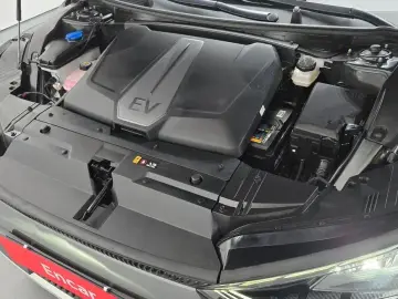 2022 Kia EV6 с пробегом 68 254 км